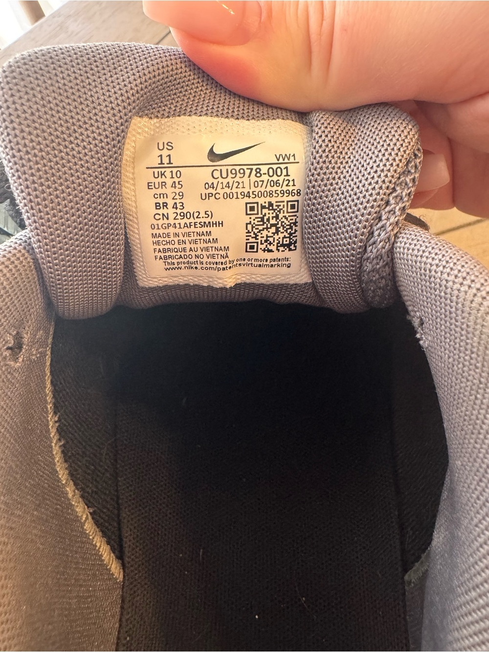 Nike Men’s Air Max Golf Shoes - Grey, Black, & White - Picture 9 of 13